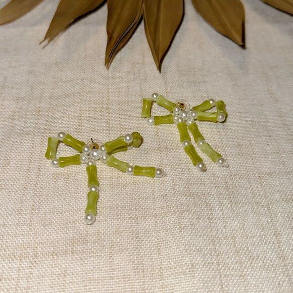 Boho pearl bow earrings M536 - Picture 3 of 5